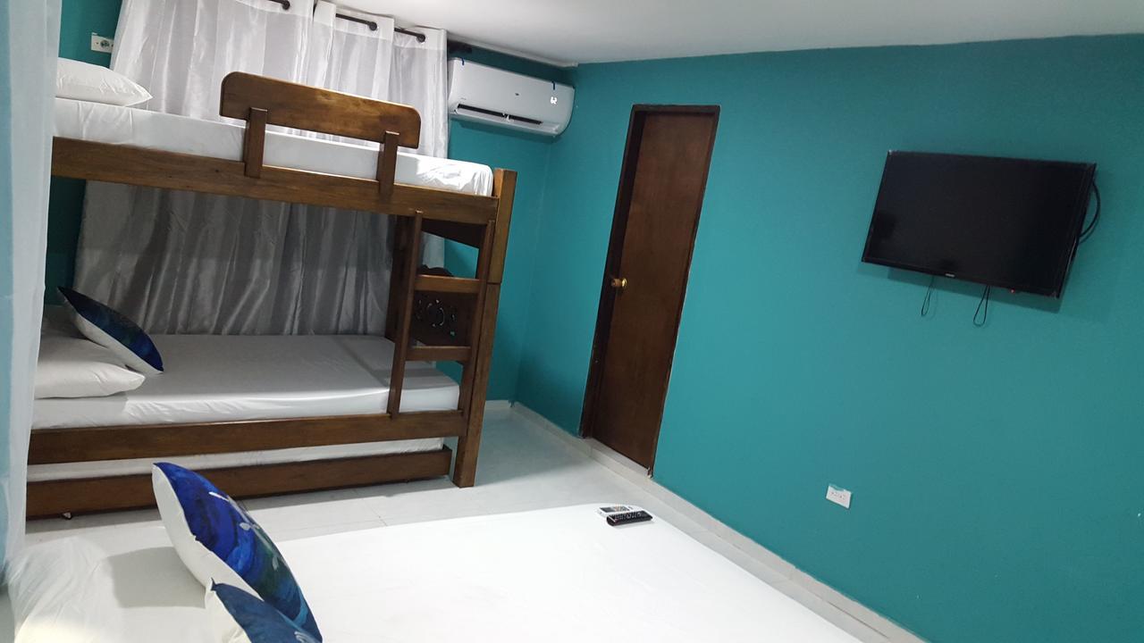 Islander'S Blue House Hotel San Andrés Buitenkant foto